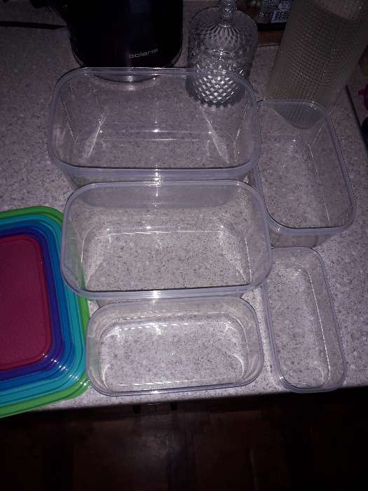 Фотография покупателя товара Набор пищевых контейнеров «Радуга», 5 шт: 250 мл, 450 мл, 800 мл, 1,3 л, 2,1 л, прозрачный, крышки МИКС - Фото 2