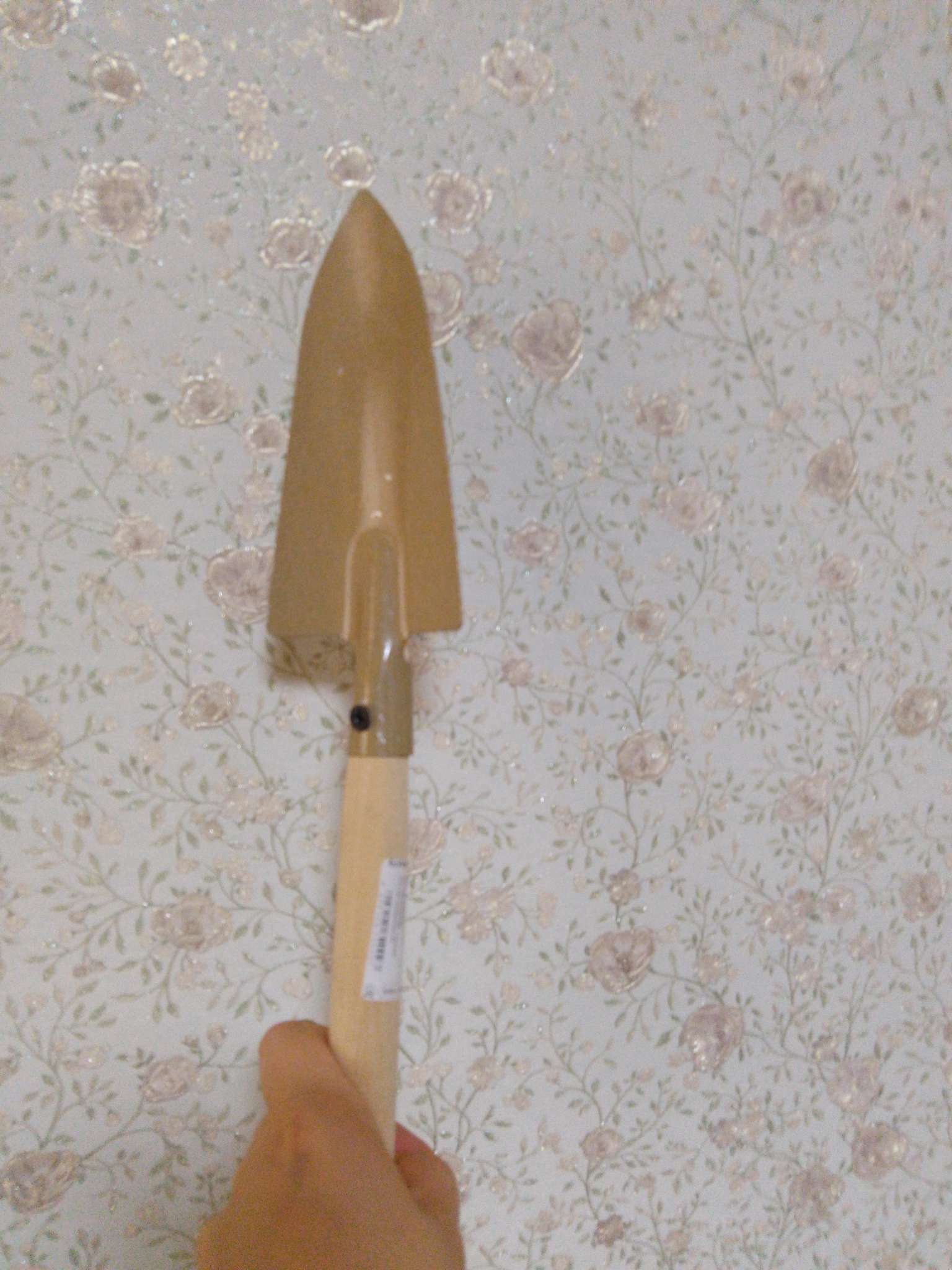 Фотография покупателя товара Совок посадочный, длина 35 см, удлинённый, деревянная ручка, цвет МИКС - Фото 6