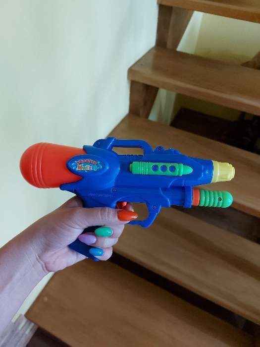 Фотография покупателя товара Водный пистолет «Град», с накачкой, 24,5 см, цвета МИКС - Фото 1