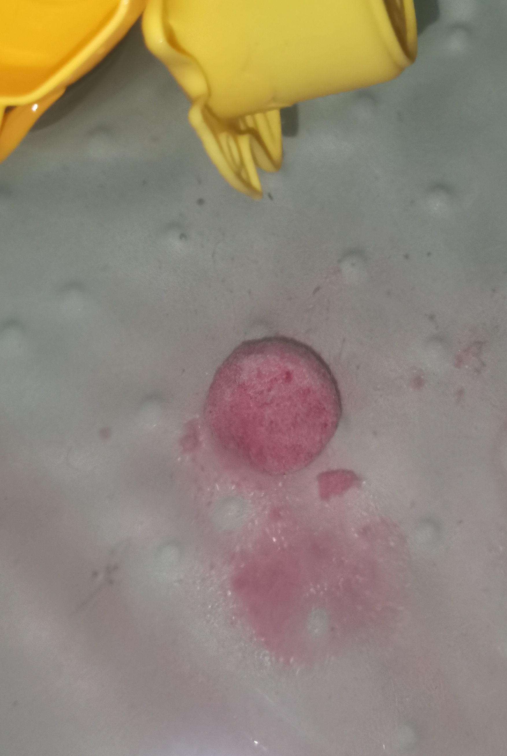 Фотография покупателя товара Набор бомбочек для ванн Spa by Lara «Ассорти», ароматизированный, 6 х 40 г МИКС