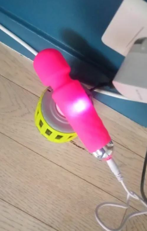 Фотография покупателя товара Вибратор массажный, 20 частот, 16 режимов, 20.4×4.2 см, чёрный - Фото 4