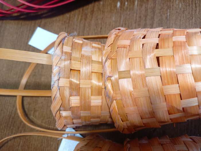 Фотография покупателя товара Корзина плетёная, бамбук, оранжевая, средняя - Фото 1