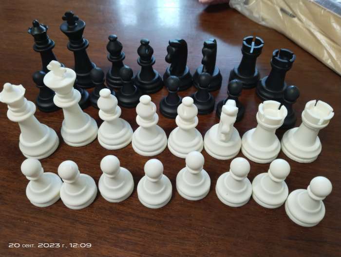 Фотография покупателя товара Шахматные фигуры, король h-6.2 см, пешка h-3.2 см, черно-белые - Фото 6