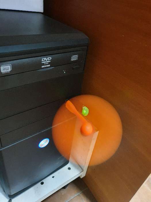 Фотография покупателя товара Вентилятор с гибким корпусом LuazON LOF-05, USB, 11 см, оранжевый - Фото 1
