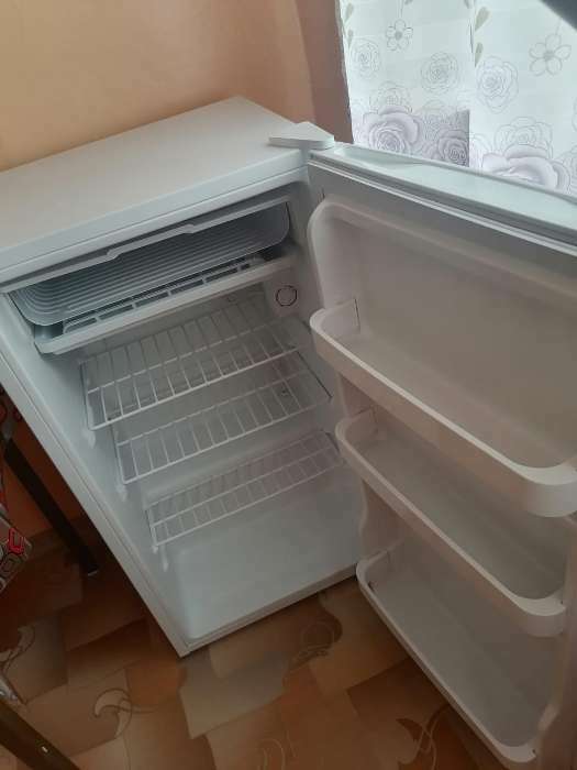 Фотография покупателя товара Холодильник "Бирюса" 90, однокамерный, класс А+, 94 л, белый НА УДАЛЕНИЕ - Фото 1