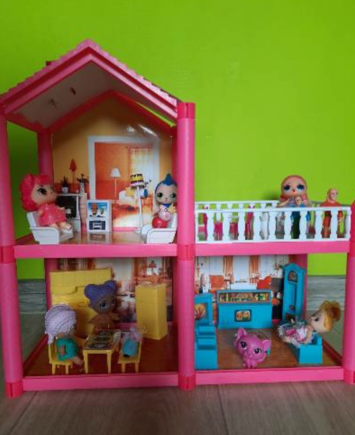 Фотография покупателя товара Пластиковый домик для кукол, двухэтажный, с аксессуарами - Фото 8
