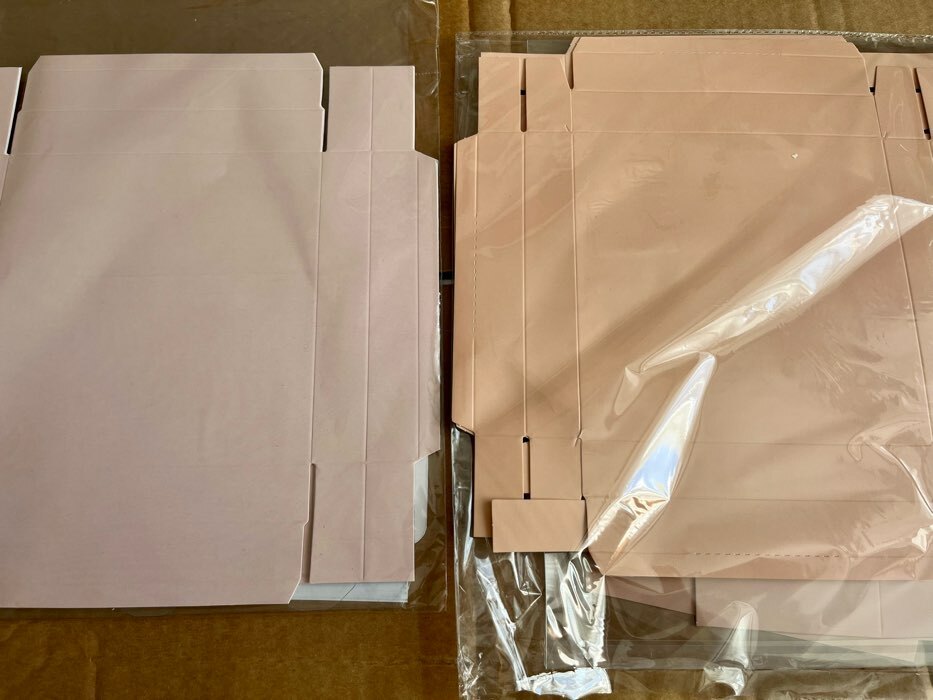 Фотография покупателя товара Коробка подарочная для цветов с вазой и PVC окнами складная, упаковка, «Бежевая», 16 х 23 х 16 см