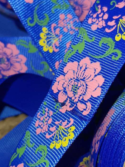 Фотография покупателя товара Лента репсовая «Цветы», 25 мм, 23 ± 1 м, цвет синий №040 - Фото 2