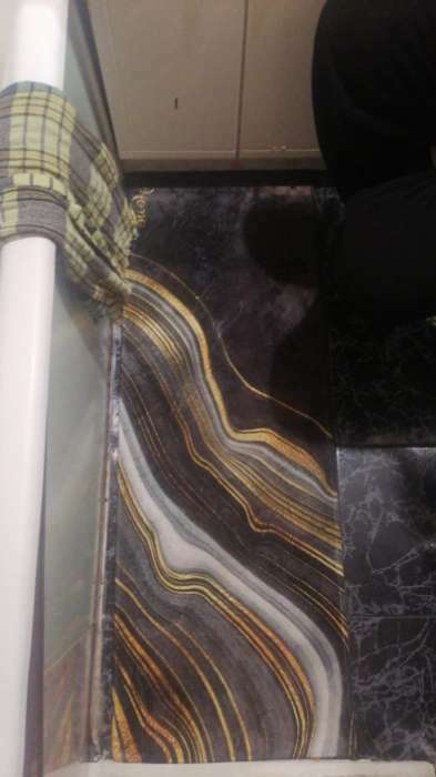 Фотография покупателя товара Коврик для ванной и туалета Доляна «Камень», 44×120 см, чёрный - Фото 2