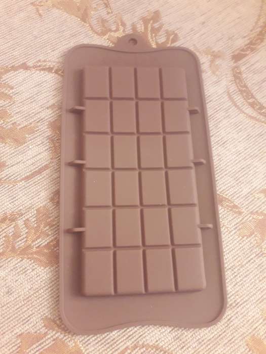 Фотография покупателя товара Форма для шоколада Доляна «Плитка», силикон, 22,5×10,5×0,2 см, 24 ячейки (2×2,5 см), цвет коричневый - Фото 10