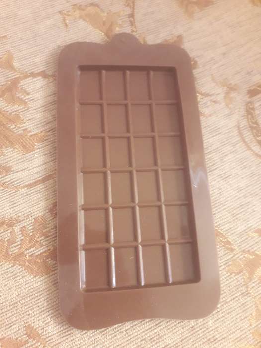 Фотография покупателя товара Форма для шоколада Доляна «Плитка», силикон, 22,5×10,5×0,2 см, 24 ячейки (2×2,5 см), цвет коричневый - Фото 11