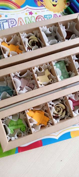 Фотография покупателя товара Форма для украшений Доляна «Детские игрушки», силикон, 21×11 см, 15 ячеек (3,5×2 см), цвет МИКС - Фото 2