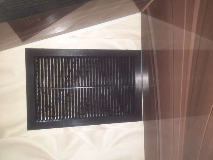 Фотография покупателя товара Решетка вентиляционная "КосмоВент" Люкс Л200КР, 200х300мм, с сеткой, неразъемная, коричневая - Фото 1