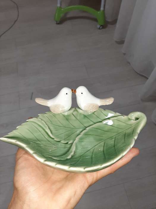 Фотография покупателя товара Блюдо керамическое «Птички на листочке», 19×13×4 см, цвет зелёный - Фото 3