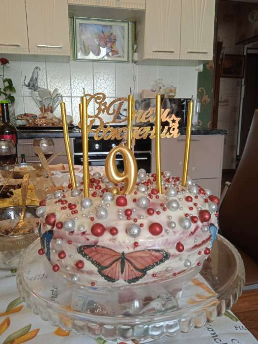 Фотография покупателя товара УЦЕНКА Свеча для торта цифра «Золотая», 5.5 см, цифра 9 - Фото 1