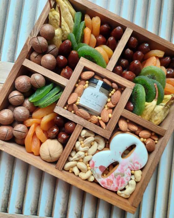 Фотография покупателя товара Кашпо для цветов, 25×25×4 см, деревянное, 5 отсеков - Фото 6