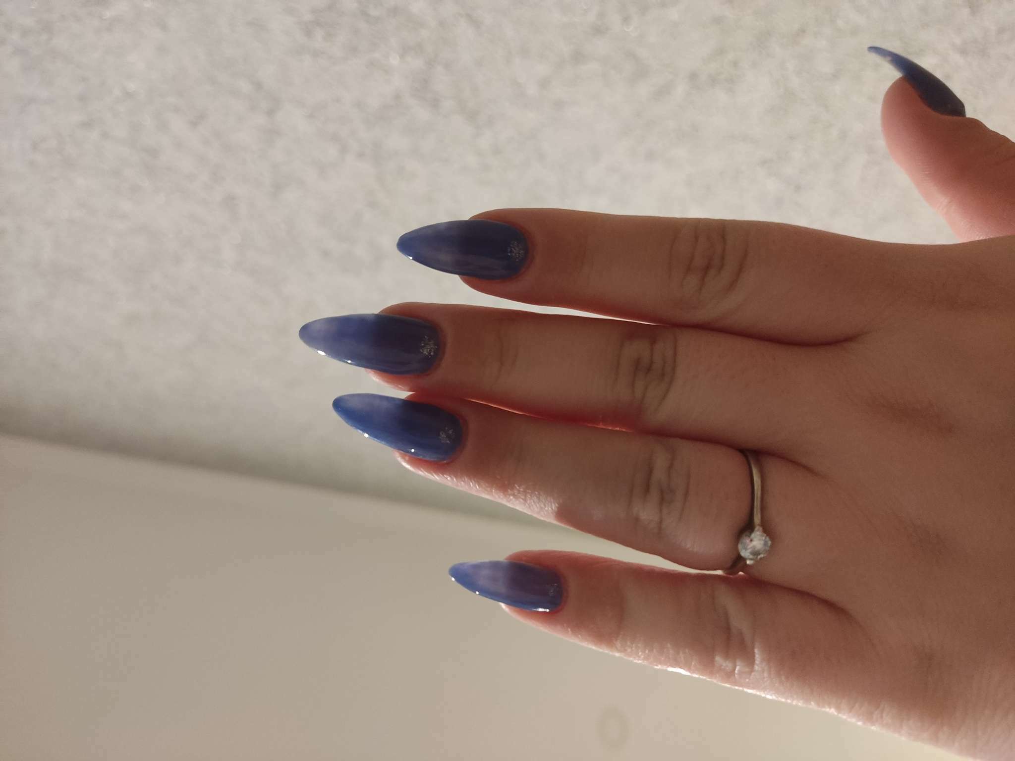 Фотография покупателя товара Гель лак для ногтей «GLOW IN THE DARK», 3-х фазный, 8 мл, LED/UV, люминесцентный, цвет синий (18)
