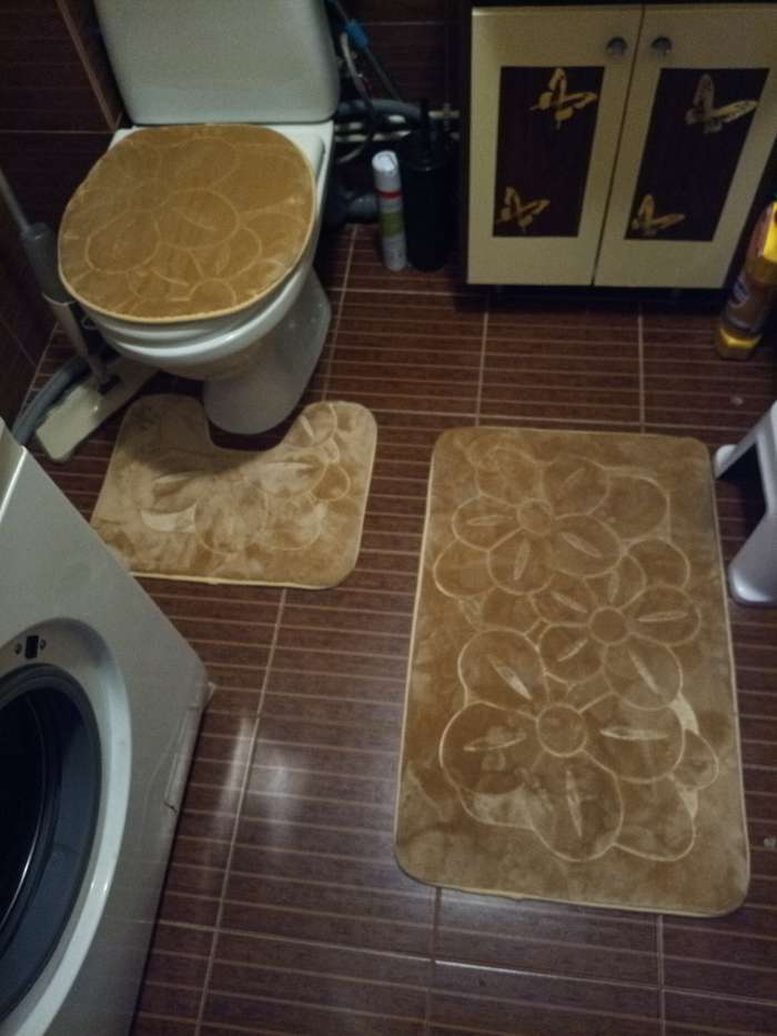 Фотография покупателя товара Набор ковриков для ванной и туалета Доляна, 3 шт, 36×43 см, 40×50 см, 50×80 см, цвет бежевый - Фото 1