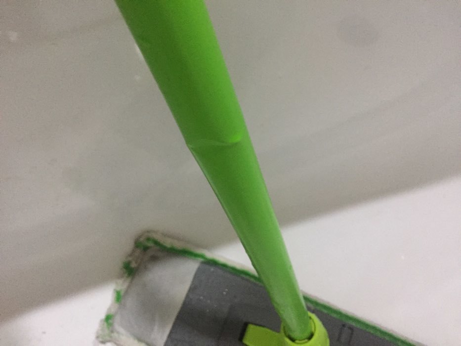 Фотография покупателя товара Швабра для мытья пола плоская, ручка 120 см , насадка микрофибра 40×10 см, цвет МИКС - Фото 1