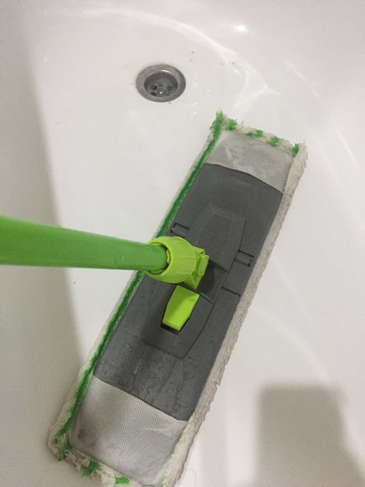 Фотография покупателя товара Швабра для мытья пола плоская, ручка 120 см , насадка микрофибра 40×10 см, цвет МИКС - Фото 3