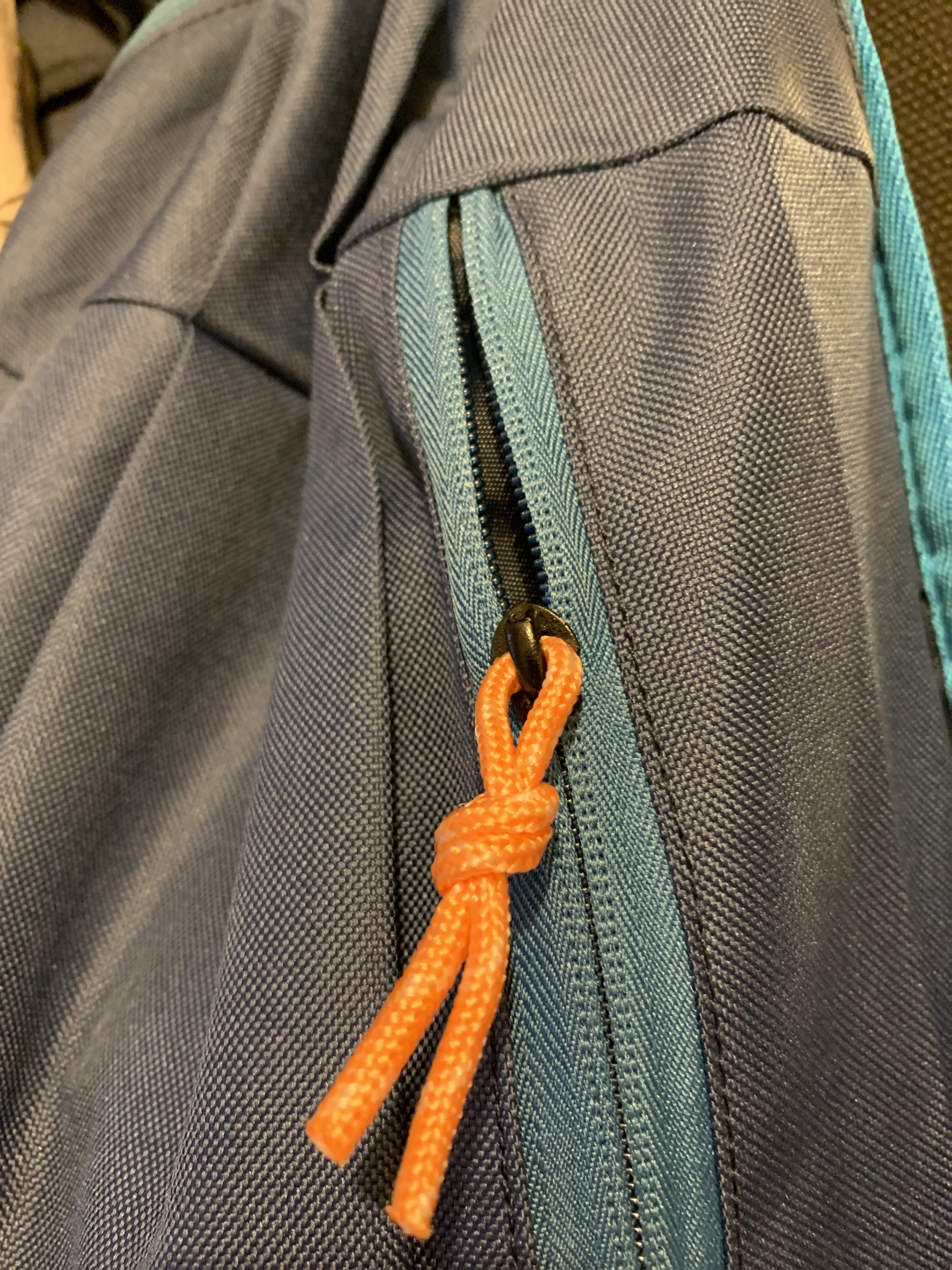 Фотография покупателя товара Рюкзак молодёжный, отдел на молнии, наружный карман, цвет синий - Фото 2