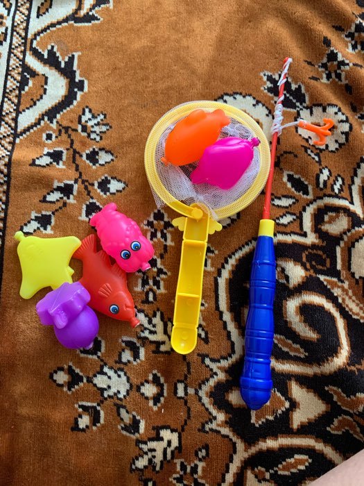 Фотография покупателя товара Магнитная рыбалка для детей «Морские жители», 1 удочка , 1 сачок, 6 игрушек, цвета МИКС - Фото 3