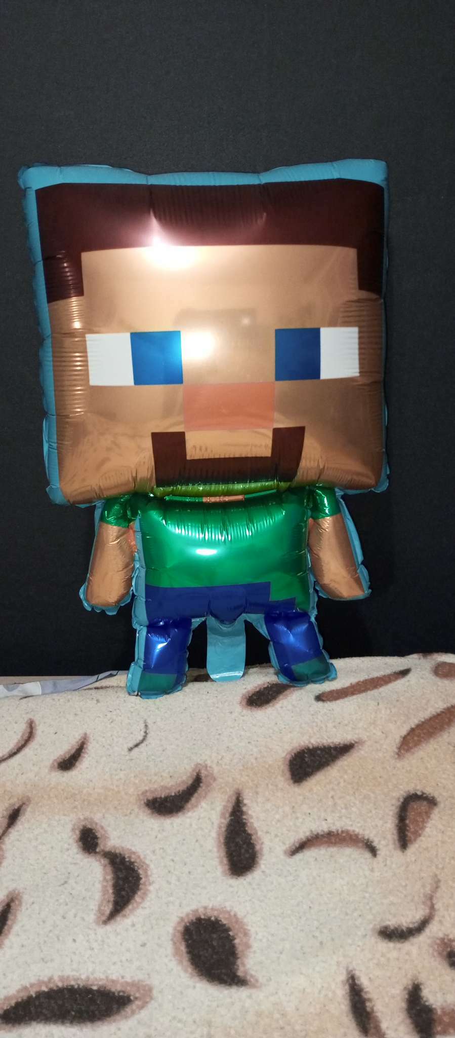 Фотография покупателя товара Воздушный шар фольгированный 26" «Пиксельный герой» - Фото 2