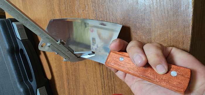 Фотография покупателя товара Нож - топорик кухонный Доляна «Изгиб», лезвие 20,5 см