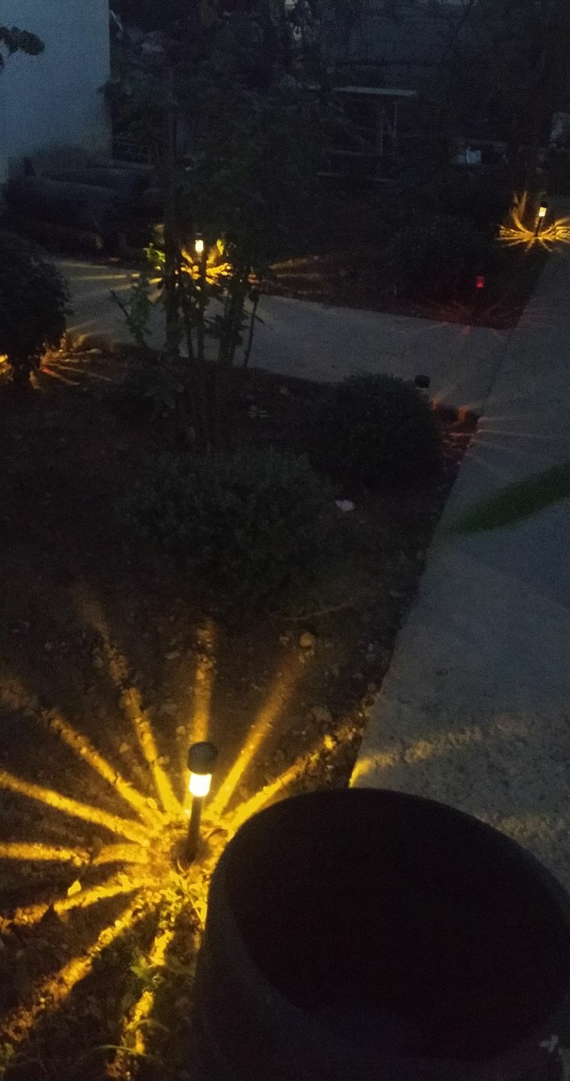 Фотография покупателя товара Садовый светильник на солнечной батарее «Цилиндр», 4.5 × 30 × 4.5 см, 1 LED, свечение тёплое белое - Фото 21
