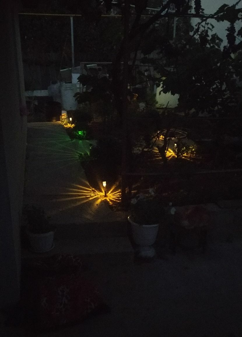 Фотография покупателя товара Садовый светильник на солнечной батарее «Цилиндр», 4.5 × 30 × 4.5 см, 1 LED, свечение тёплое белое - Фото 18