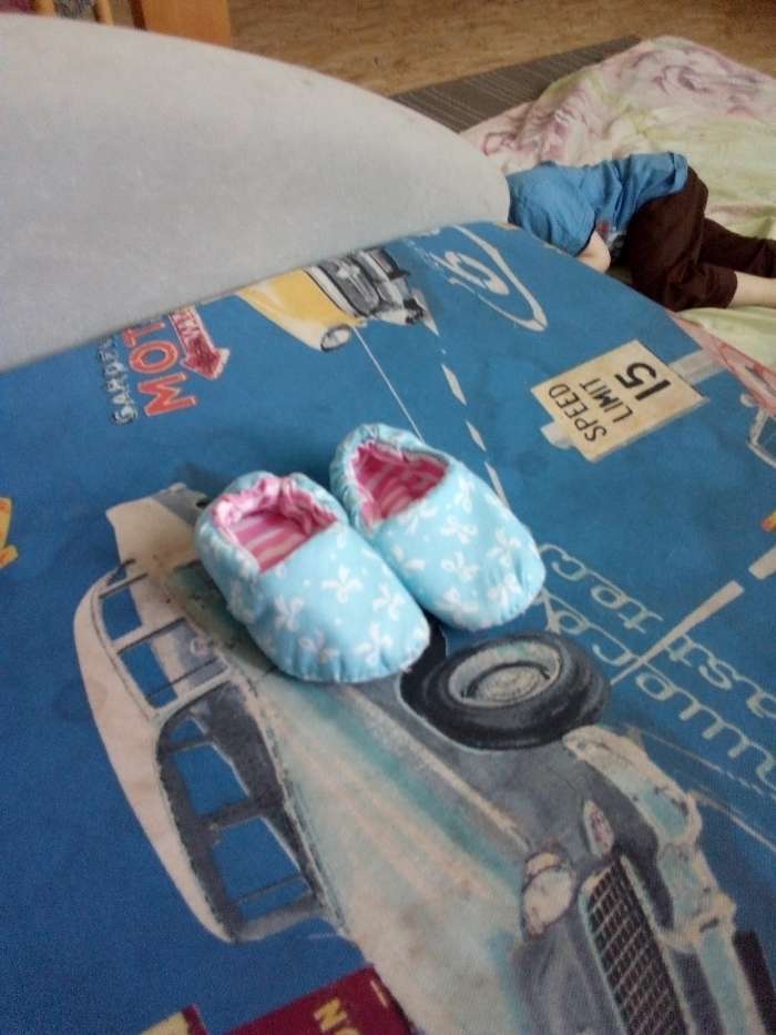 Фотография покупателя товара Детские пинетки «Мамин малыш», набор для шитья, 16,3 × 10,7 × 1,5 см - Фото 1