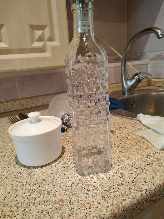 Фотография покупателя товара Бутылка стеклянная для соусов и масла с бугельным замком Доляна «Шипы», 500 мл, 5,5×29 см - Фото 2