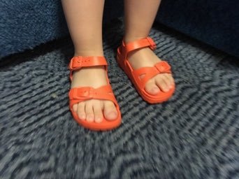 Фотография покупателя товара Сандалии детские, цвет оранжевый, размер 24 - Фото 6