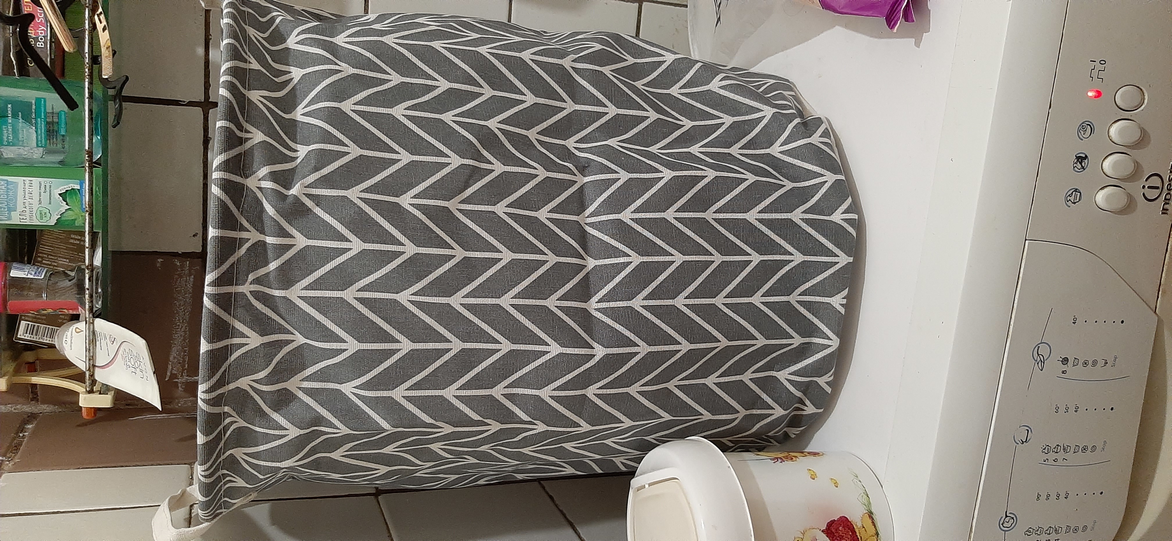 Фотография покупателя товара Корзина бельевая текстильная Доляна «Зигзаг», 35×35×45 см, цвет серый - Фото 1