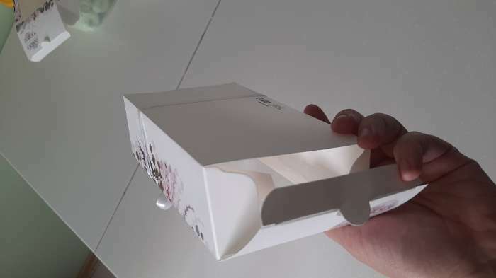 Фотография покупателя товара Коробка для макарун, кондитерская упаковка, «Венок» 18 х 10.5 х 5.5 см - Фото 6