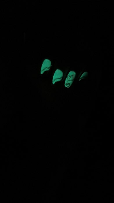 Фотография покупателя товара Гель лак для ногтей «GLOW IN THE DARK», 3-х фазный, 8 мл, LED/UV, люминесцентный, цвет синий (18) - Фото 7