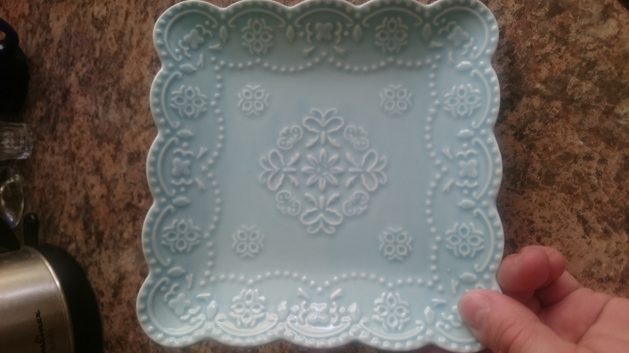 Фотография покупателя товара Тарелка фарфоровая квадратная Доляна «Сьюзен», 15×15 см, цвет голубой - Фото 2