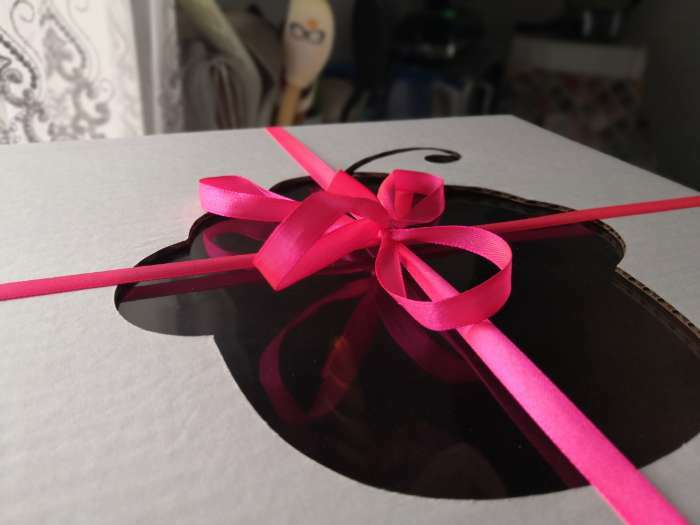 Фотография покупателя товара Коробка под торт, с окном, белая, 30×30×30 см - Фото 5