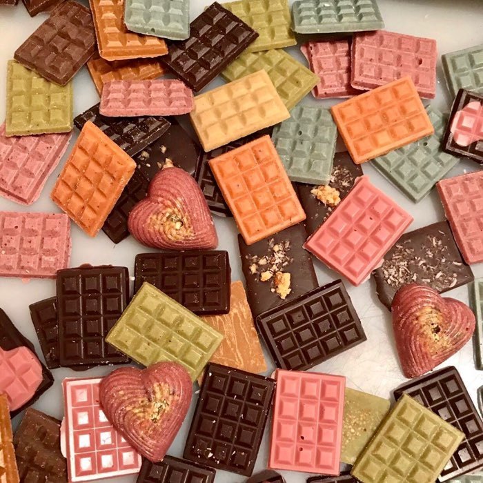 Фотография покупателя товара Форма для шоколада Доляна «Плитка», силикон, 21×11 см, 12 ячеек (2,7×3,9 см), цвет коричневый - Фото 60