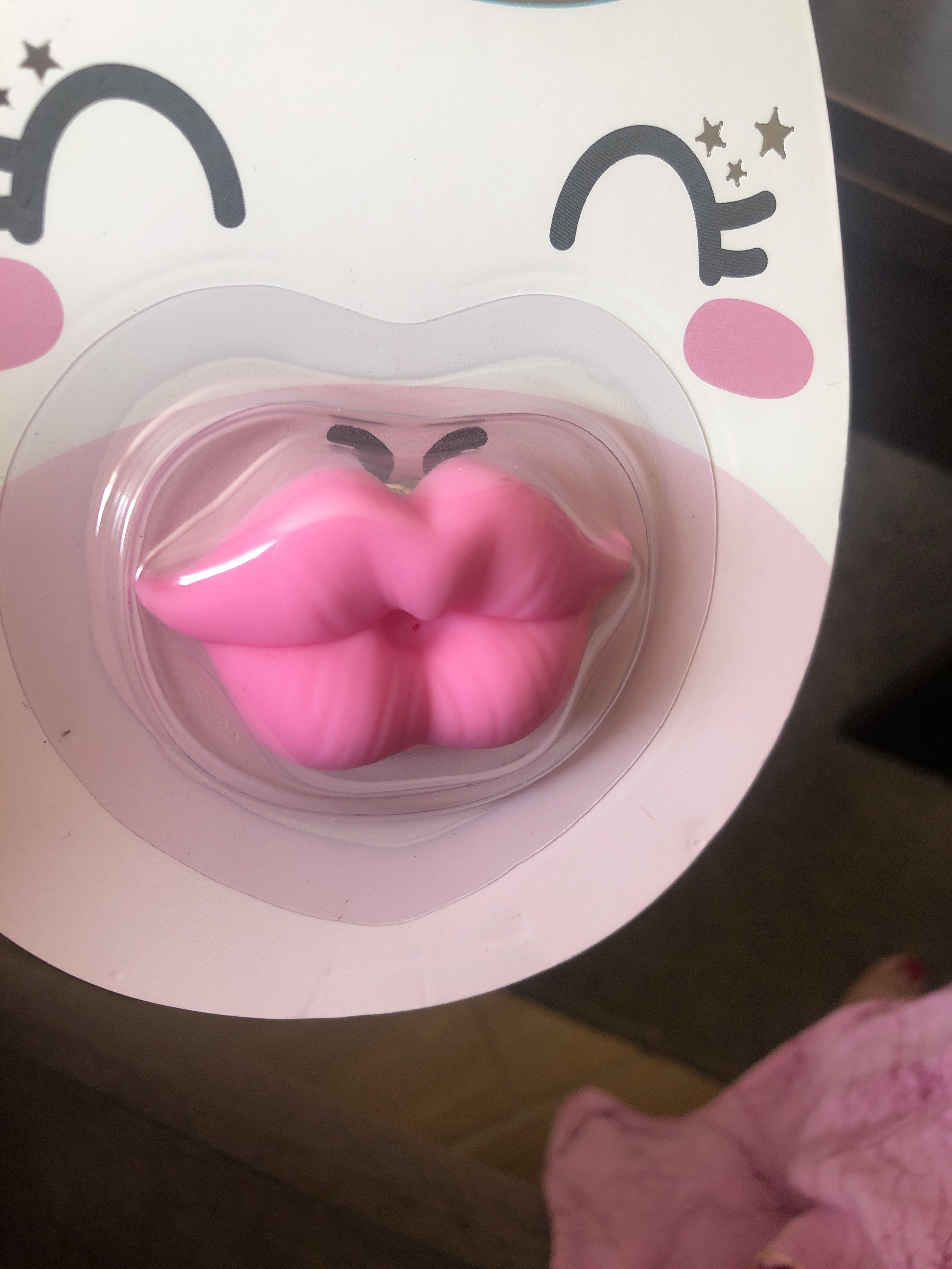 Фотография покупателя товара Соска - пустышка силиконовая ортодонтическая «Кошечка Софи», от 0 мес., цвет розовый - Фото 6