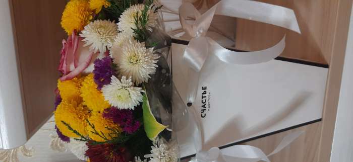 Фотография покупателя товара Коробка для цветов на лентах «Шанель», 17 х 25 х 9 см - Фото 7
