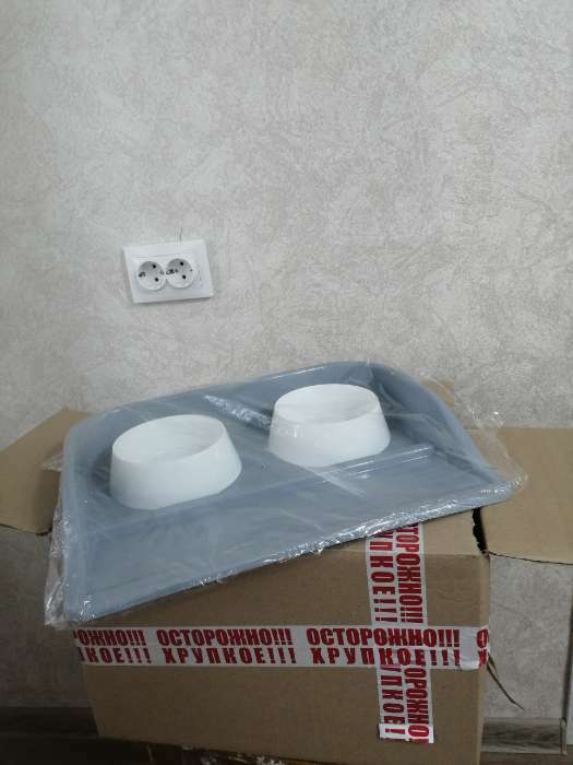 Фотография покупателя товара Миски с лотком "Феликс" 0,3 л, 41 x 30 x 6 см, серый лоток, белые миски