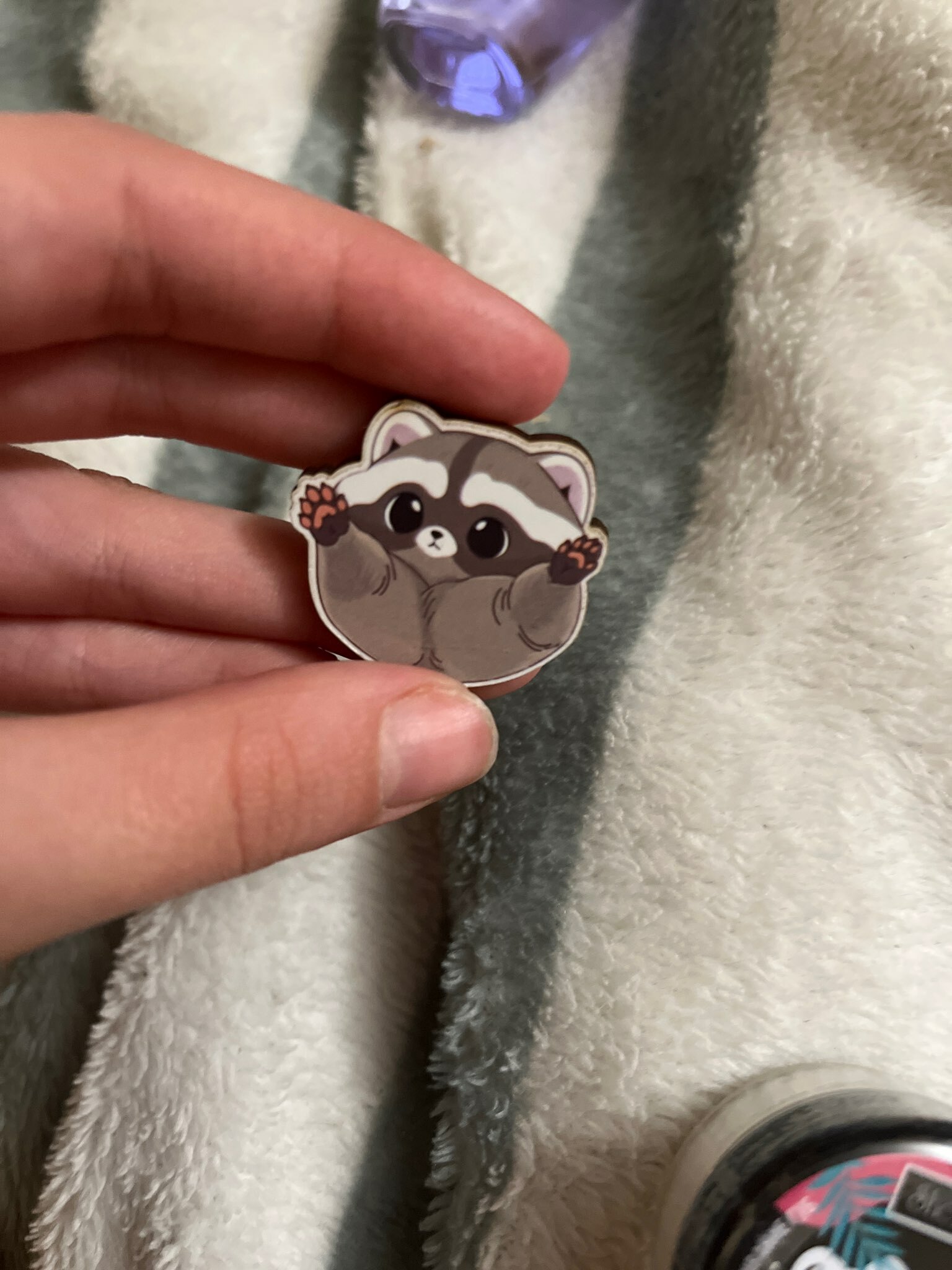 Фотография покупателя товара Значок деревянный «Хочу на ручки», 3×2.8 см - Фото 2