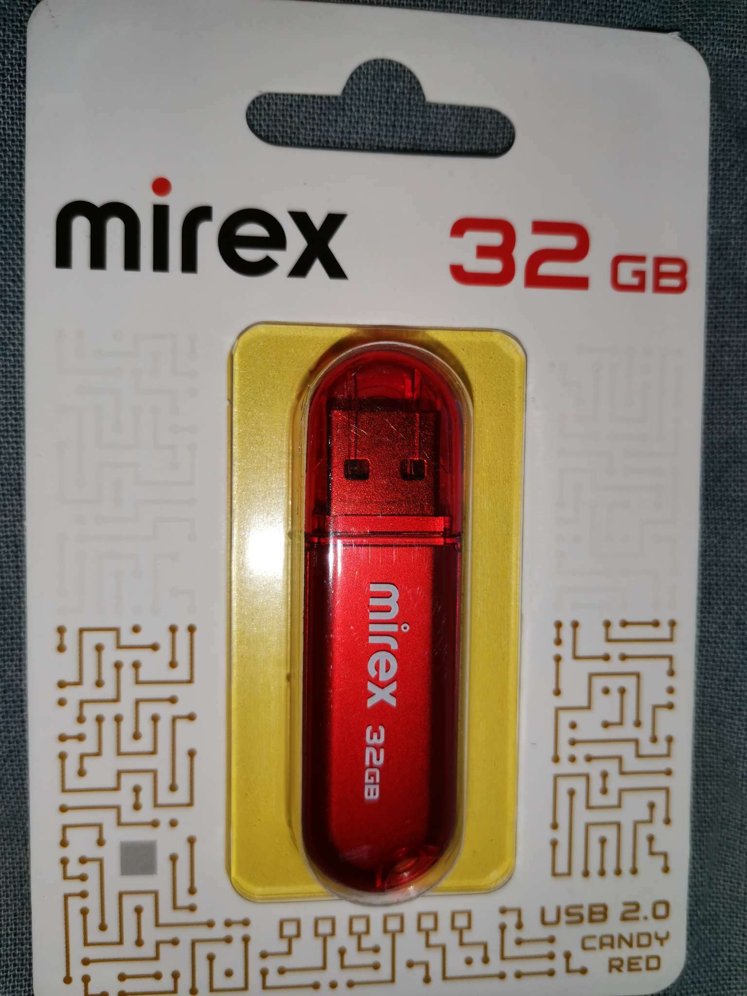 Фотография покупателя товара Флешка Mirex CANDY RED, 32 Гб ,USB2.0, чт до 25 Мб/с, зап до 15 Мб/с, красная