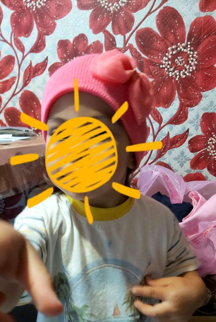 Фотография покупателя товара Шапка детская с бантом Collorista, р-р 50-52, розовый, акрил 100%, 20Х16,5 см - Фото 2