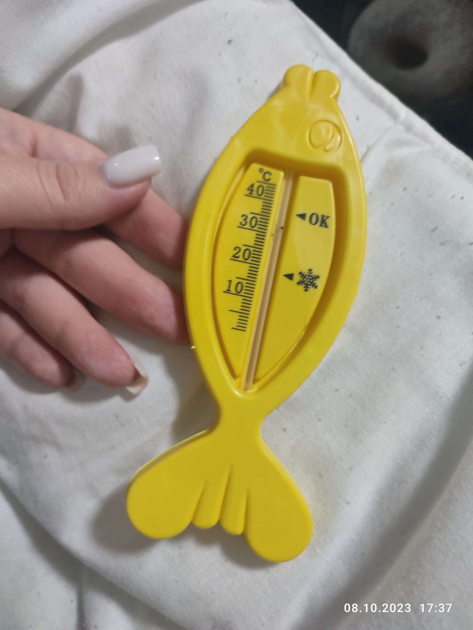 Фотография покупателя товара Термометр для ванной «Рыбка», цвет жёлтый - Фото 1