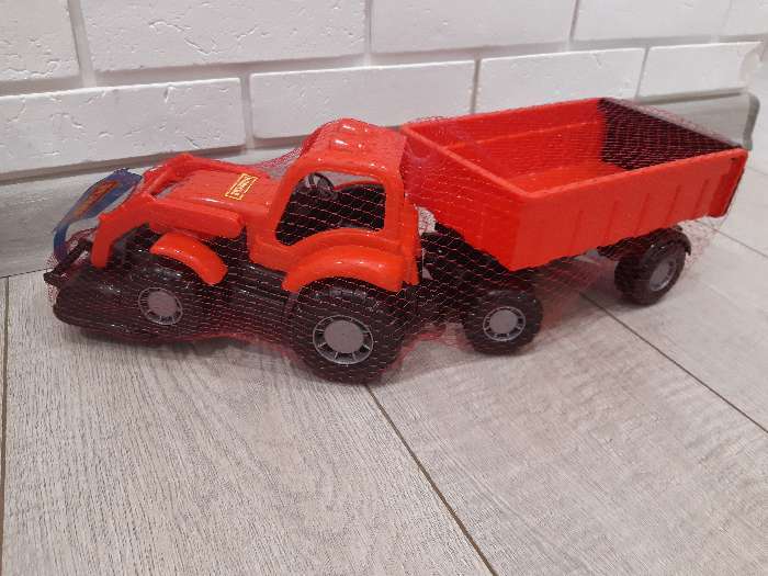 Фотография покупателя товара Трактор с прицепом №1 и ковшом «Крепыш», цвета МИКС