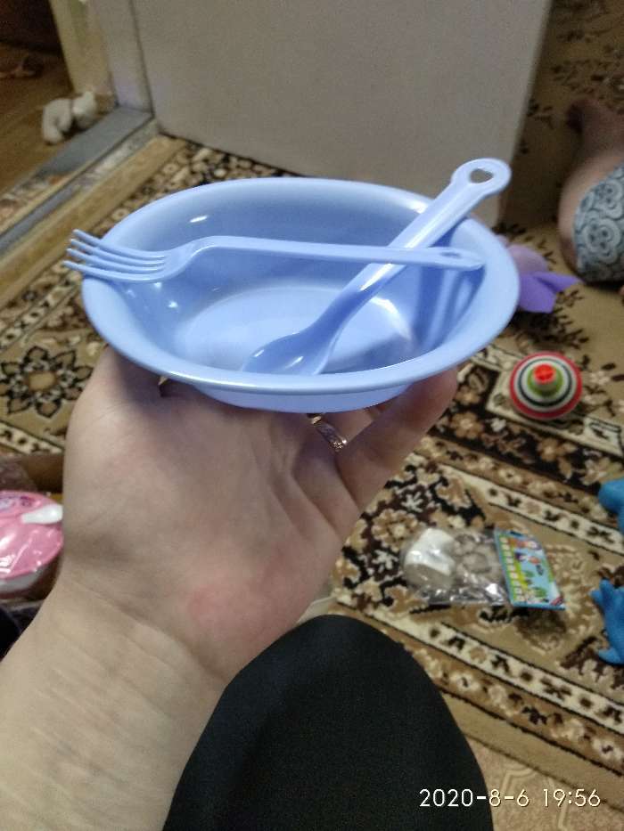 Фотография покупателя товара Набор детской посуды, 4 предмета: миска, ложка, вилка, поильник с твёрдым носиком 200 мл, цвета МИКС - Фото 4