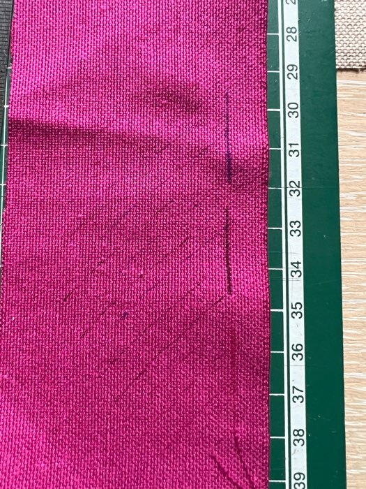 Фотография покупателя товара Ручка для ткани термоисчезающая, с набором стержней, цвет белый/розовый/чёрный/синий - Фото 2