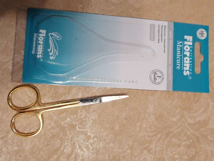 Фотография покупателя товара Ножницы маникюрные, загнутые, узкие, 10,5 см, цвет серебристый/золотистый - Фото 5